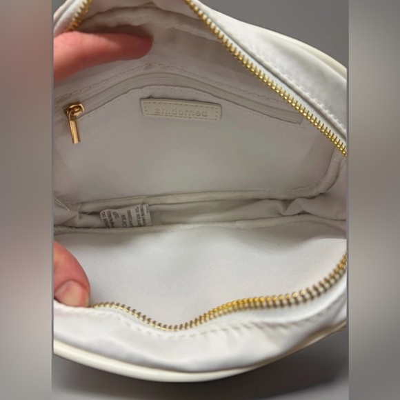Ahdorned White Nylon Shoulder Bag Gold Chain Strap - Picture 7 of 12